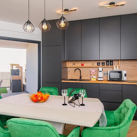 Apartment Dogic *